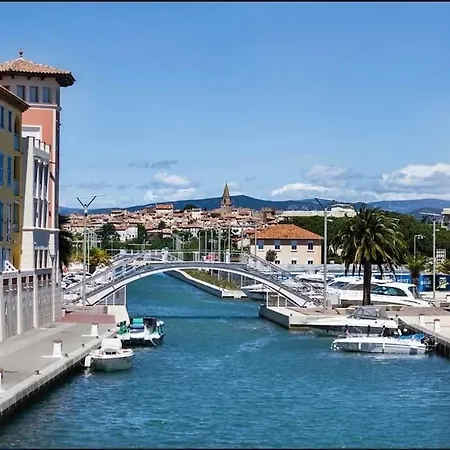 2 Pieces Climatise Apartment Frejus