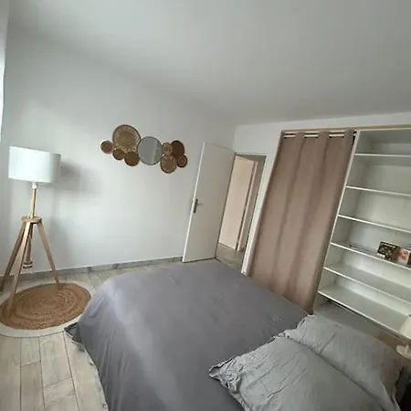 2 Pieces Climatise Διαμέρισμα *